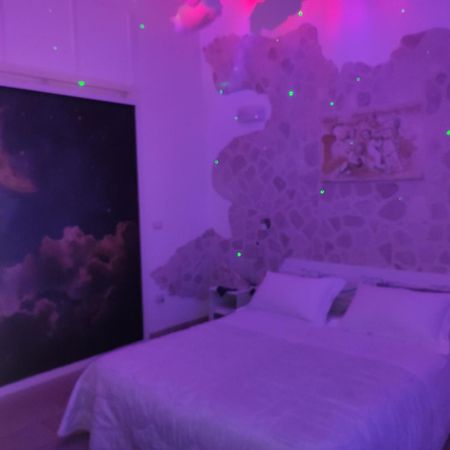 V&M Suite Con Jacuzzi Ostuni Rom bilde