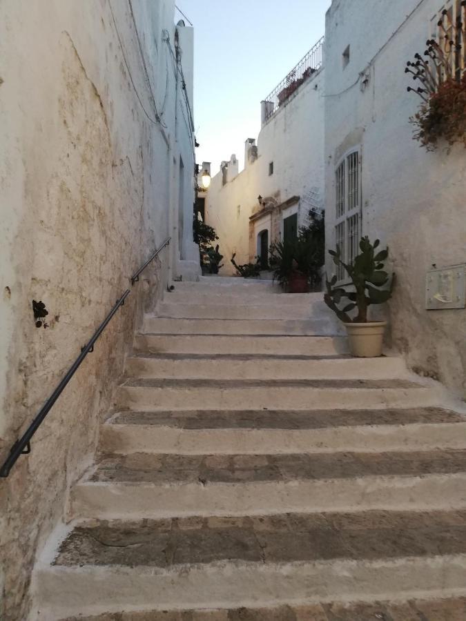 V&M Suite Con Jacuzzi Ostuni Eksteriør bilde