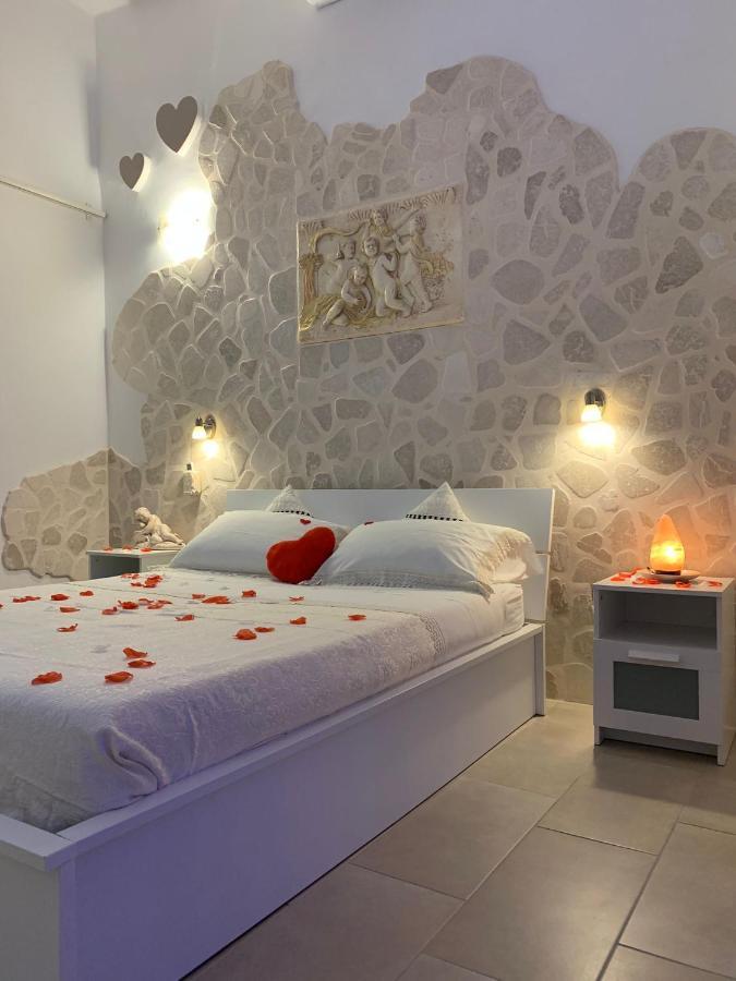 V&M Suite Con Jacuzzi Ostuni Eksteriør bilde