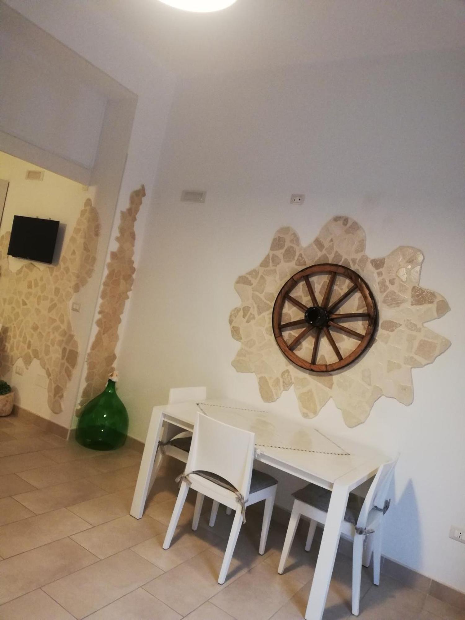 V&M Suite Con Jacuzzi Ostuni Rom bilde